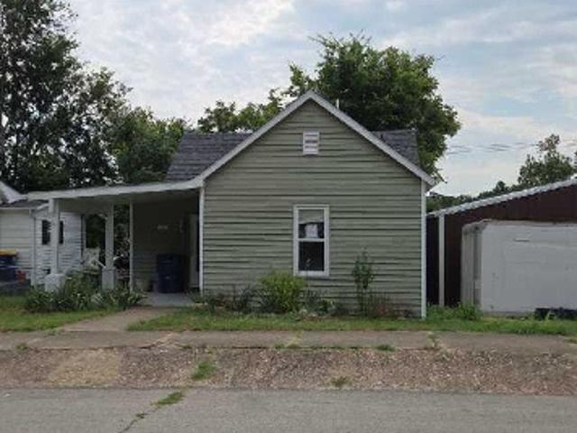 House for sale in De Soto, Missouri