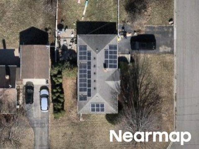 House for sale in Mchenry, Illinois