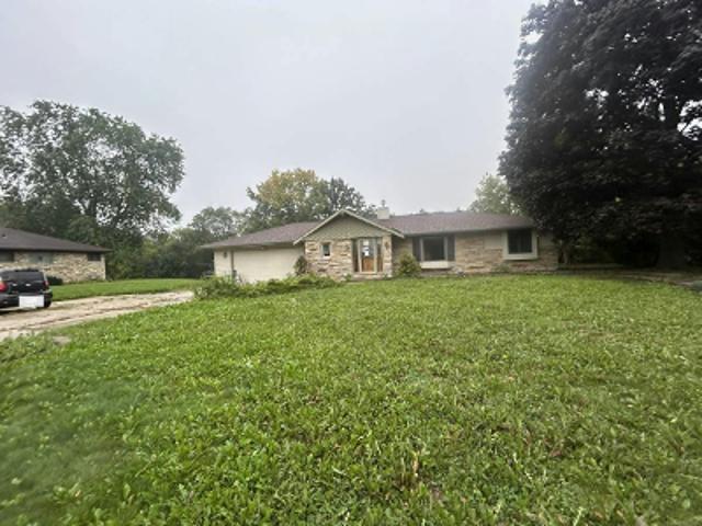 House for sale in Greenfield Park, Wisconsin