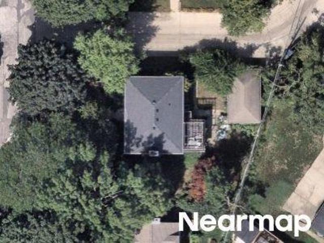 House for sale in Harder's Oaks, Milwaukee