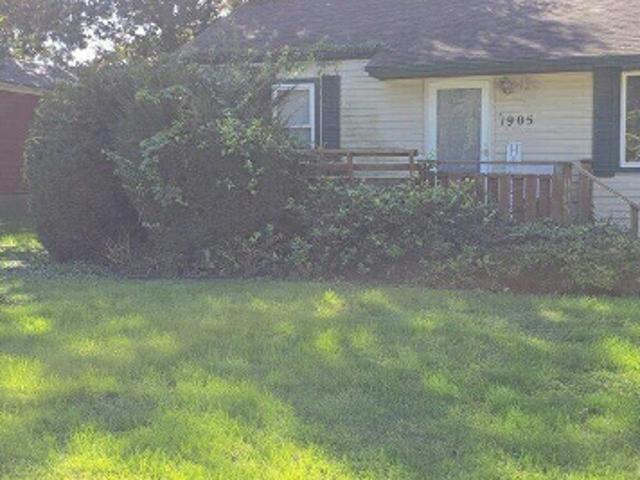House for sale in Aurora Heights, Newton