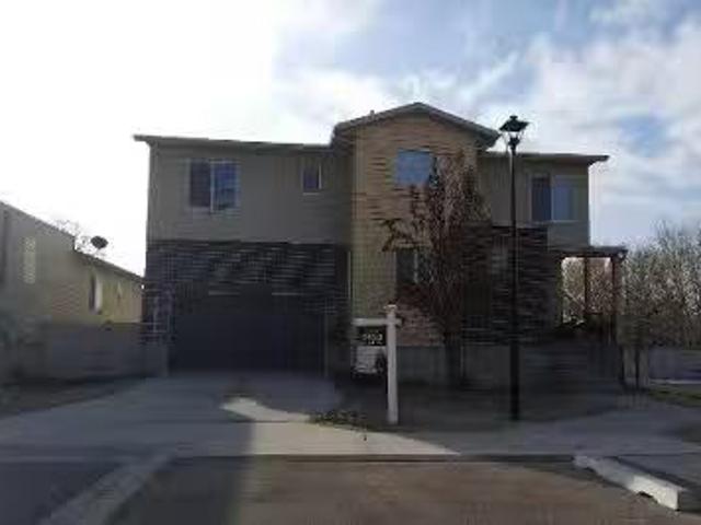 House for sale in Midvale