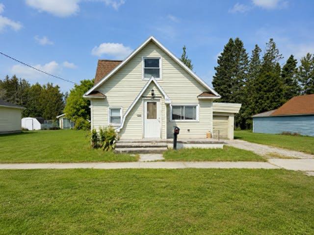 House for sale in Manistique, Michigan