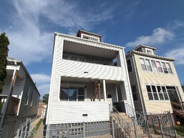 House for sale in Cicero, Illinois
