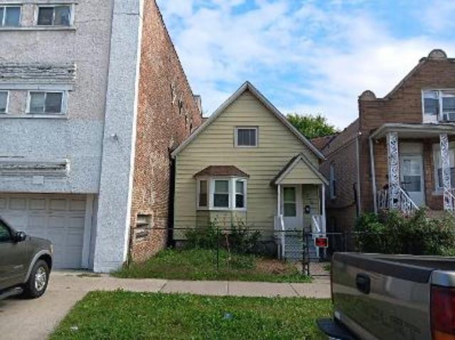 House for sale in Cicero, Cook County