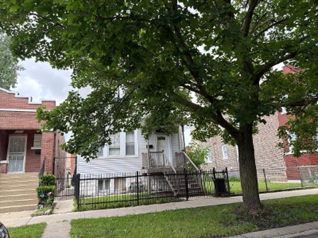 House for sale in Cicero, Illinois