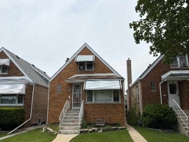 House for sale in Cicero, Illinois