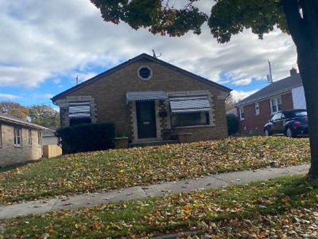 House for sale in Milwaukee House for sale in Milwaukee