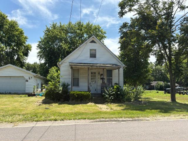 House for sale in Girard, Illinois