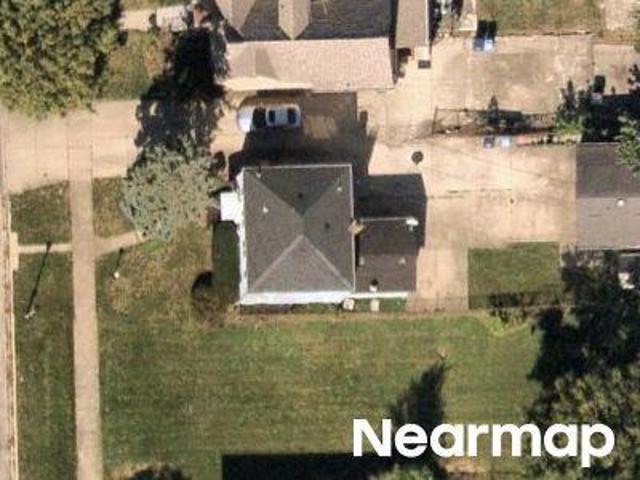 House for sale in Maywood