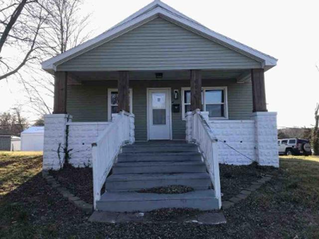 House for sale in Vandalia, Illinois