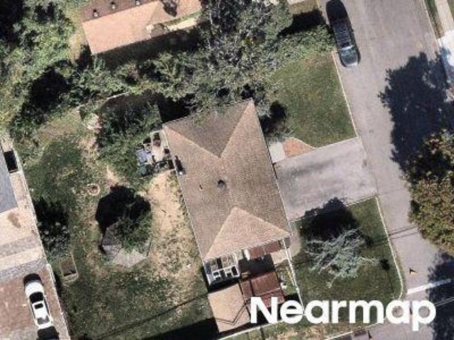 House for sale in Village of Lindenhurst, Town of Babylon