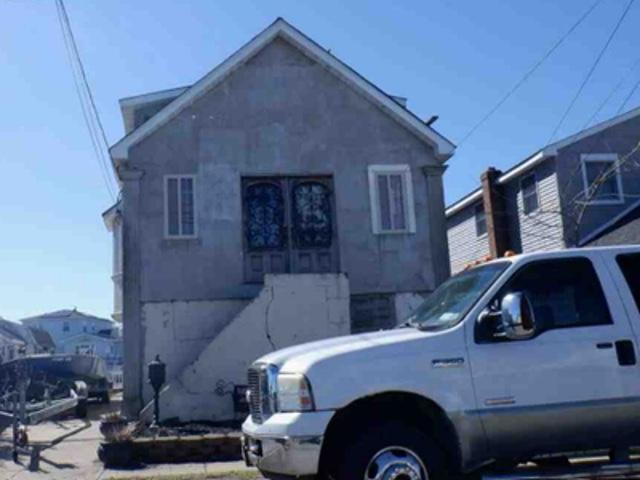 House for sale in Babylon, New York