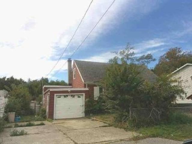 House for sale in Babylon, New York