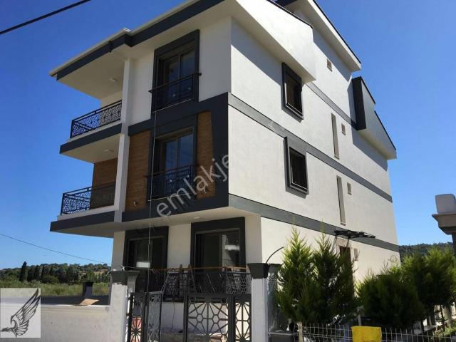 Seferihisar, İzmir içerisinde kiralık mülk