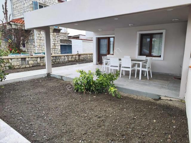 Seferihisar, İzmir içerisinde kiralık mülk