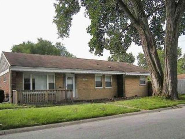 House for sale in Riverdale