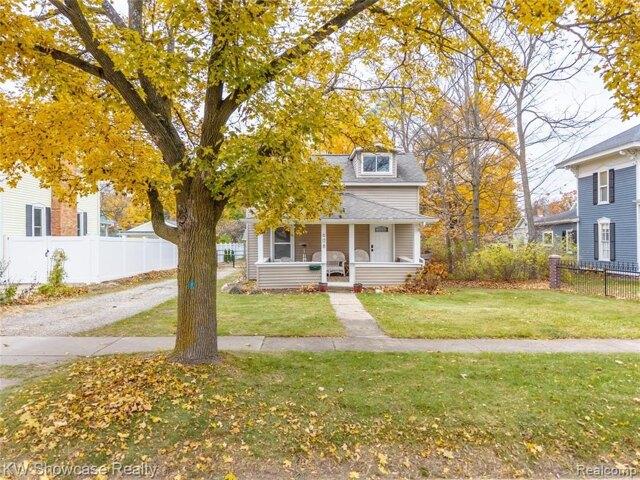 House for sale in Fenton, Michigan