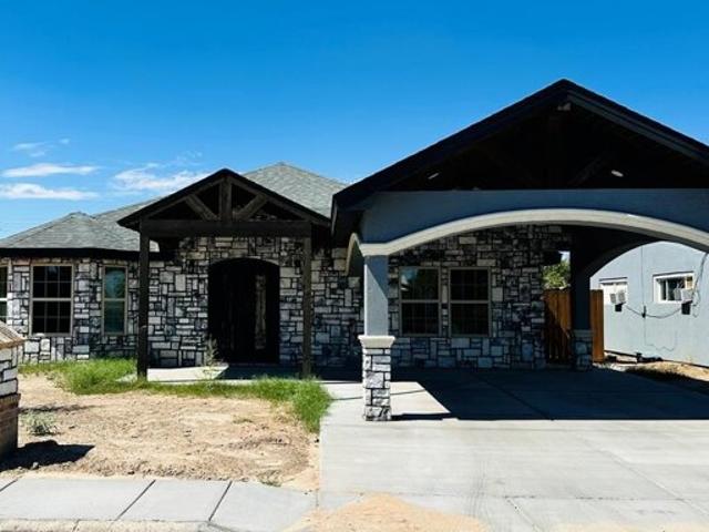 House for sale in Pecos, Texas