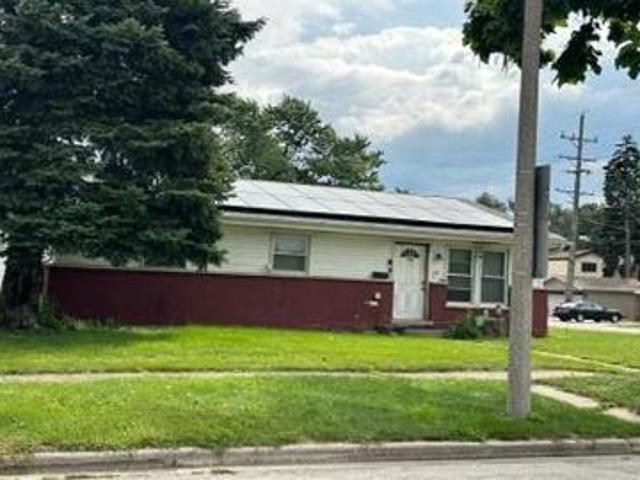 House for sale in Evergreen Park, Illinois