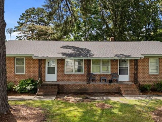 House for sale in Elm City