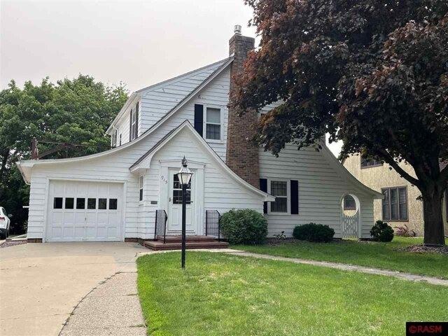 House for sale in Saint James