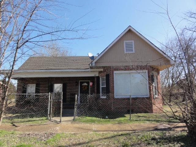 House for sale in Demopolis, Alabama