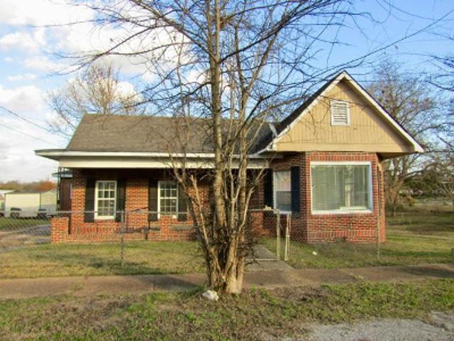 House for sale in Demopolis, Alabama