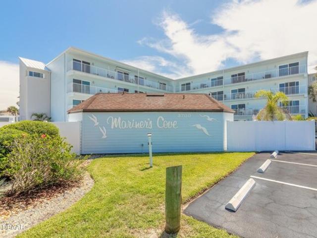Condo for sale in New Smyrna Beach