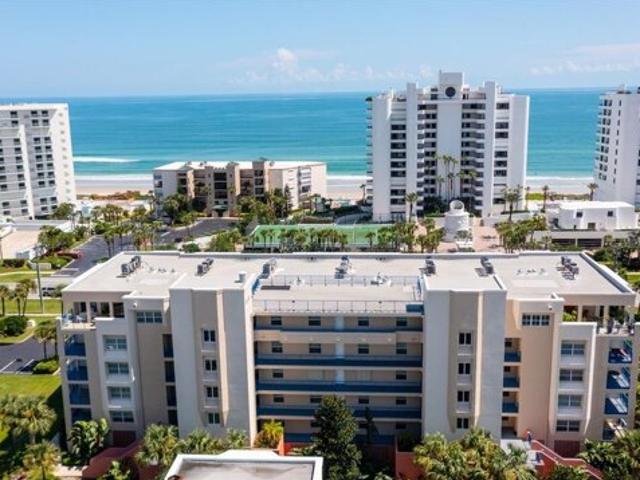 Condo for sale in New Smyrna Beach
