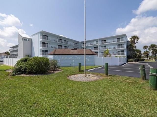 Condo for sale in New Smyrna Beach