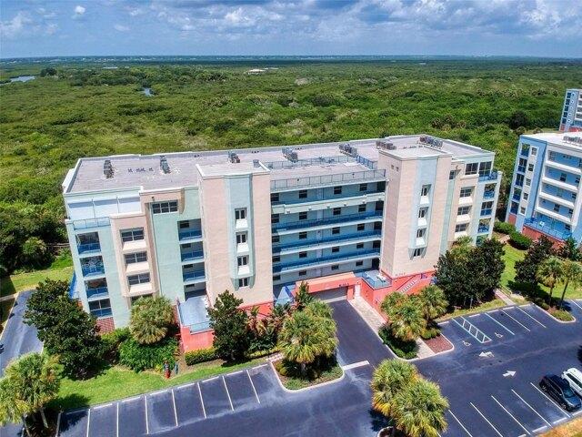 Condo for sale in New Smyrna Beach