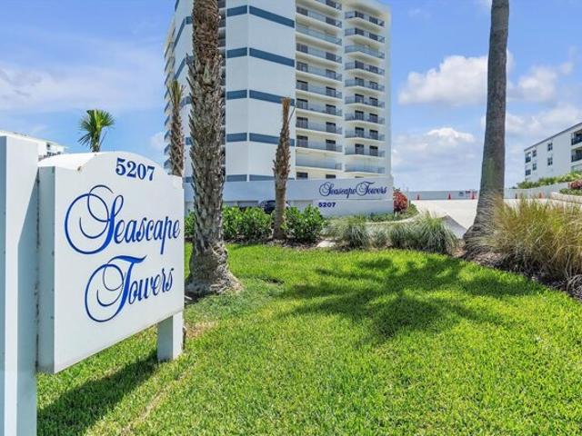 Condo for sale in New Smyrna Beach