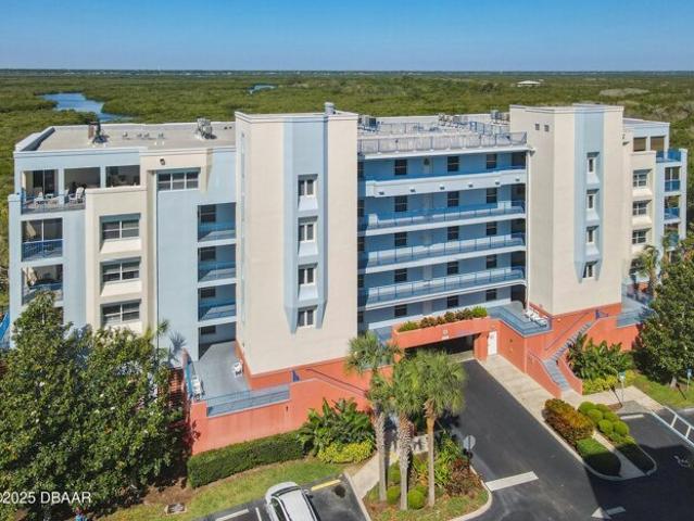 Condo for sale in New Smyrna Beach