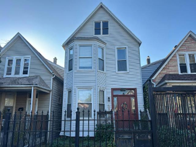 House for sale in East Side, Chicago