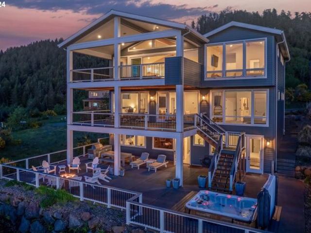 House for sale in Oregonia