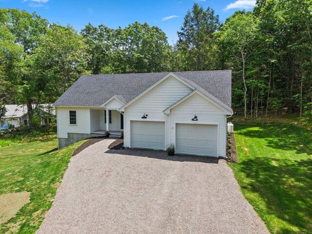 House for sale in Chaplin