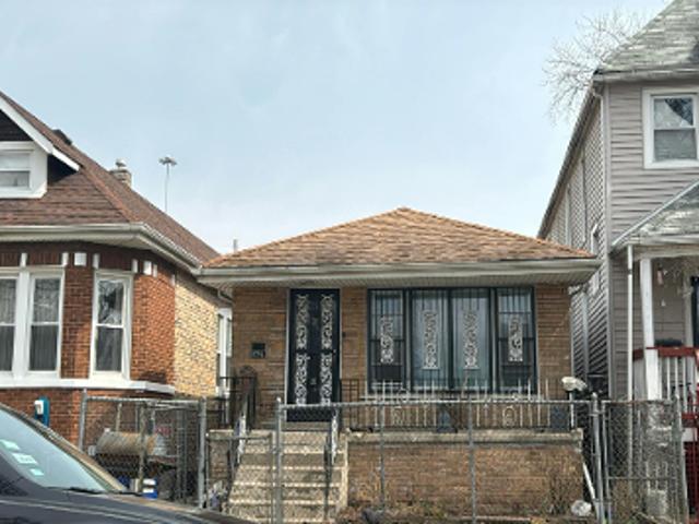 House for sale in Chicago Park, Illinois