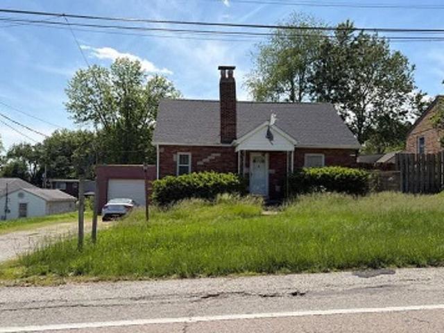 House for sale in Belleville, Illinois