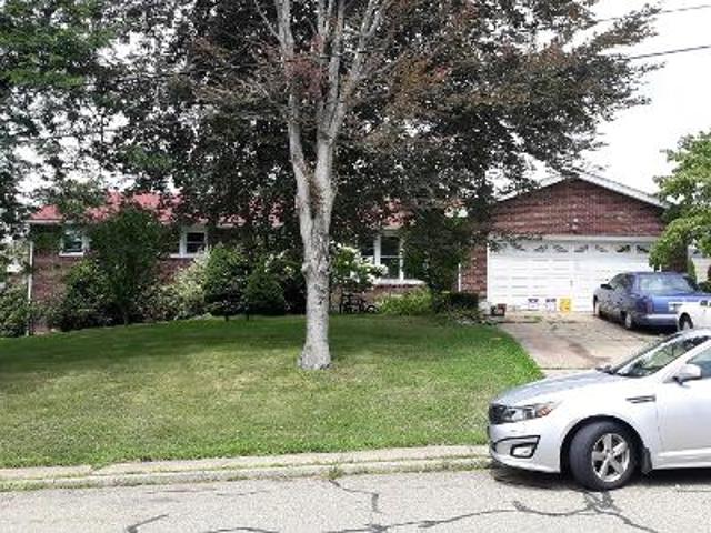House for sale in Aliquippa