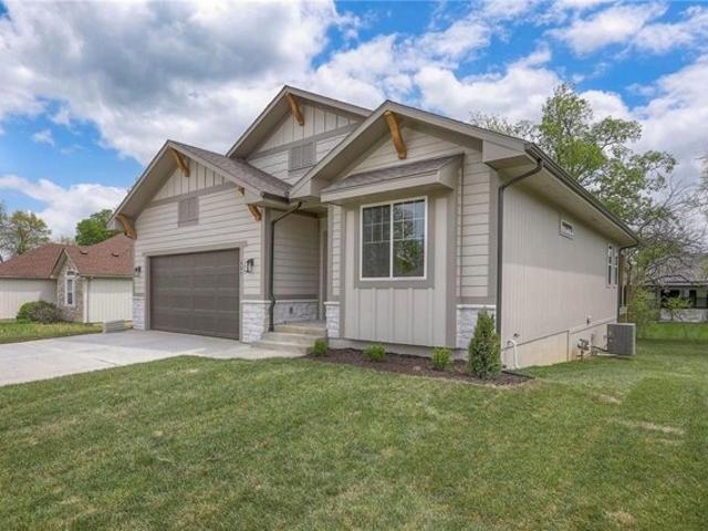 House for sale in Lone Jack, Missouri