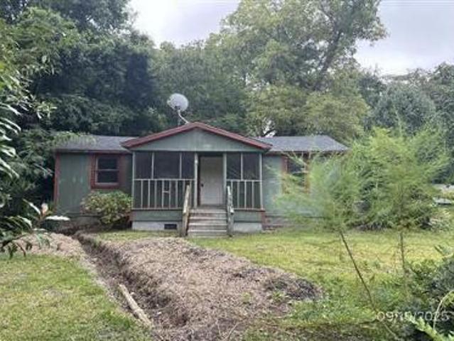 House for sale in Burgaw, North Carolina