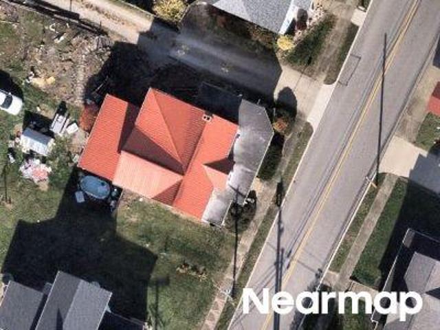 House for sale in Adena