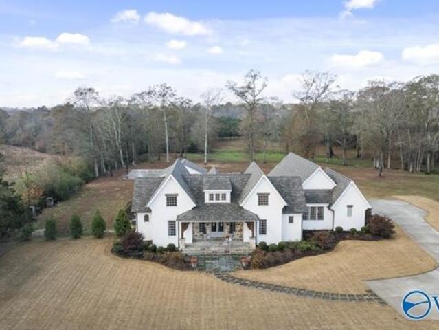 House for sale in Albertville, Alabama