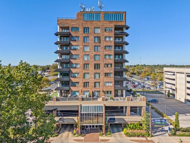 Condo for sale in Lexington, Central Business District