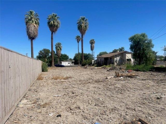 Land for sale in Blythe, California