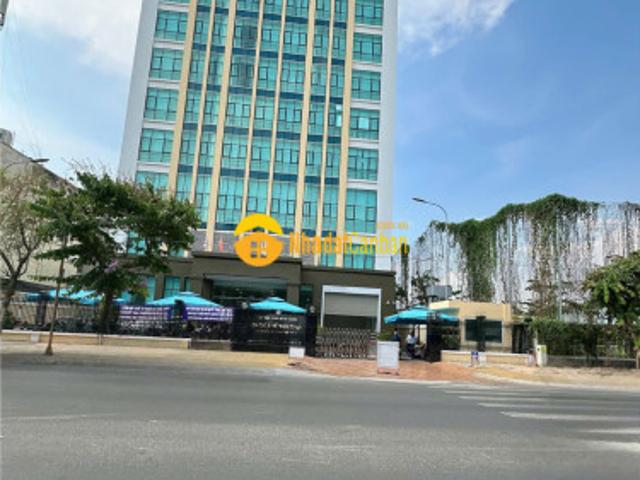 Nhà mặt phố bán