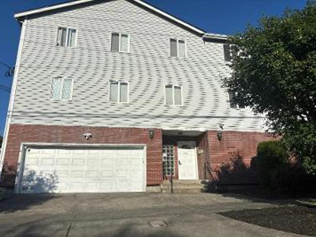 Condo for sale in Tacoma