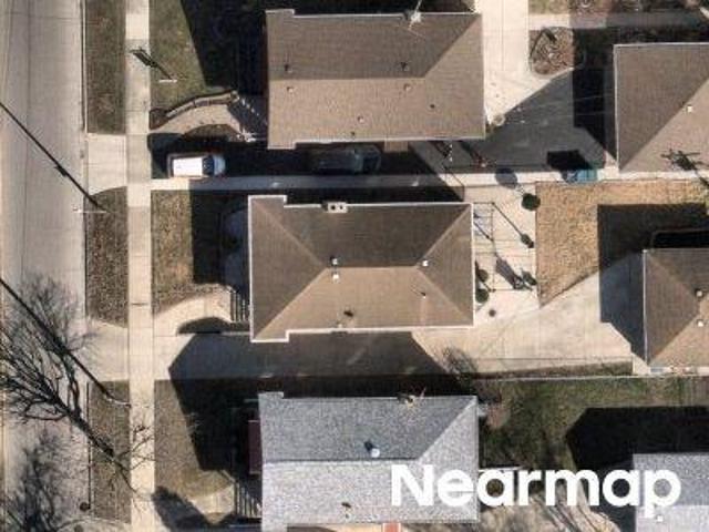House for sale in Evergreen Park, Illinois