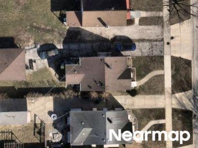 House for sale in Evergreen Park, Illinois